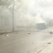 Protestuesit hedhin bomba molotovë; policia përgjigjet me gaz lotsjellës dhe ujë