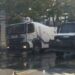 Protestuesit hedhin molotovë ndaj policisë, dy autobotë kundërpërgjigjen me ujë