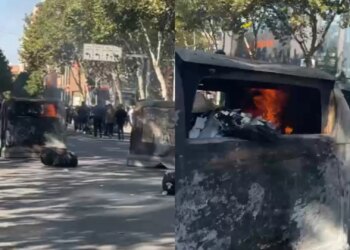 Protestuesit shpërndahen në grupe, të rinjtë i vënë flakën koshave në mes të rrugës