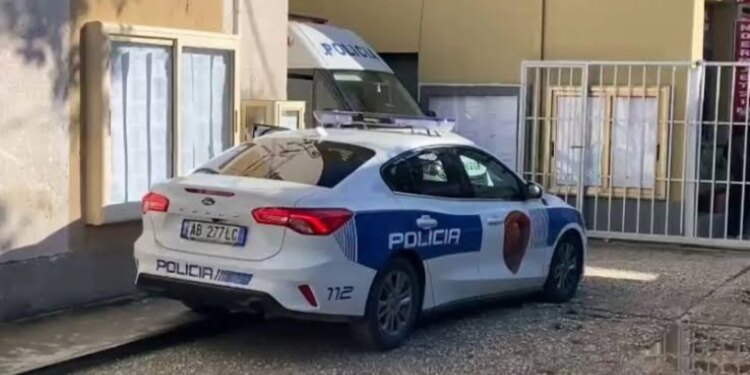Punonjësi ushtarak vrau dy vëllezërit dhe plagosi një tjetër, reagon policia: Viktimat rreth 30 dhe 48 vjeç