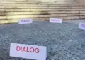 Rama këmbëngul për dialog me protestuesit; sofra e gurtë para Kryeministrisë për të tretën ditë