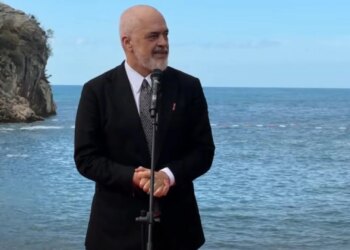 Rama në Samitin e Berlinit në Budva; batuta: Mali i Zi, i vetmi vend me helikopter mbi kokë