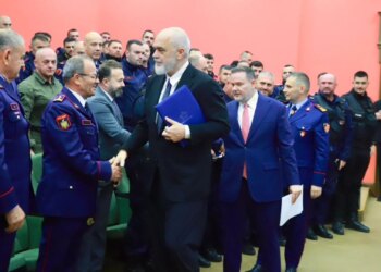 Rama paralajmëron protestuesit që shkaktojnë incidente: Protesta është e drejtë, dhuna është krim dhe do të paguani financiarisht