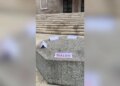 Rama përsërit ftesën për dialog me studentët, vendos tavolinë guri para Kryeministrisë pas karrigeve të djegura nga protestuesit