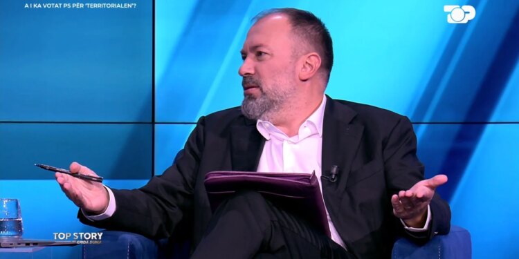 Reforma nuk synon ndikim elektoral / Harta e re territoriale, Mazniku në Top Story: PS fiton prapë Korçën, s’ndryshon