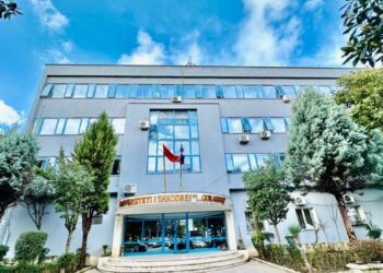Regjistrimet në Universitetin e Shkodrës rriten, 953 studentë të rinj këtë vit të ri akademik