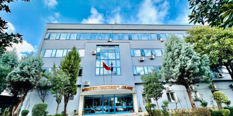 Regjistrimet në Universitetin e Shkodrës rriten, 953 studentë të rinj këtë vit të ri akademik