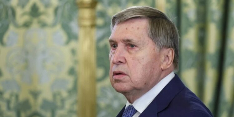 Rusia e gatshme për bisedime për fundin e luftës, këshilltari i Putin: Mund të mbahen në nëntor