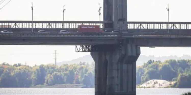 Rusia godet urën kryesore të Kievit, ndërpritet transporti publik përkohësisht, dy dronë hidhen në shënjestër