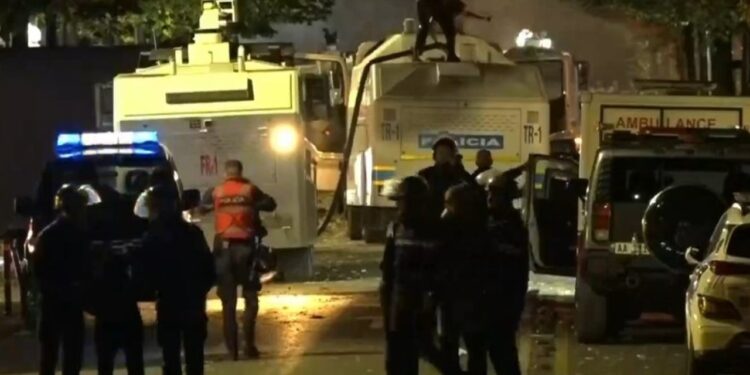 Shehaj dënon dhunën barbare ndaj studentëve dhe kërkon dorëheqjen e Ramës