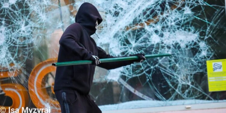 Shqipëri-Francë: Plani kundër sjelljeve të dhunshme në protesta, zbulohen masat ndaj të përfshirëve