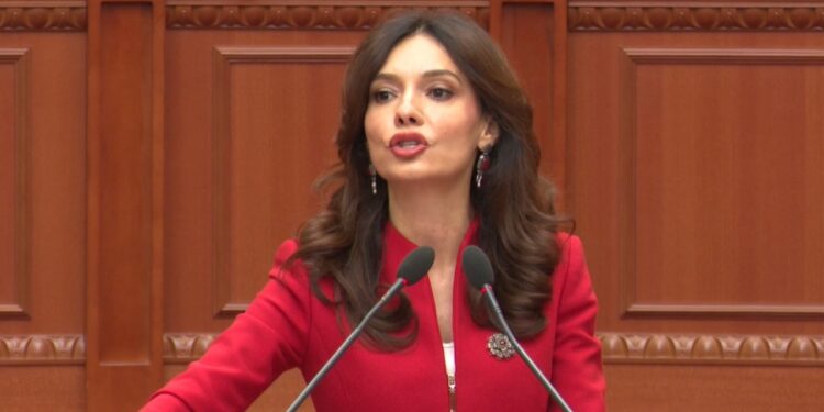 Spiropali kritikon dhe paralajmëron votë kundër: Kjo nuk është reforma që duhet, s’jemi kartonë këtu