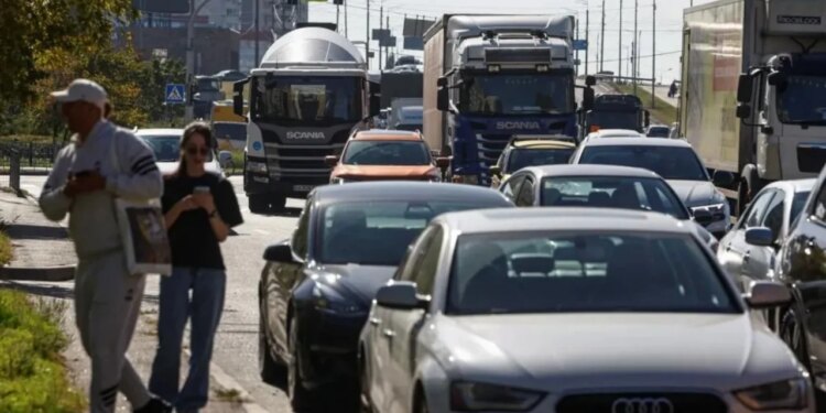 Sulmet ruse godasin rëndë Kievin; pezullohet trafiku në urën kryesore; zyrtari i lartë: Shumë dramatike gjendja