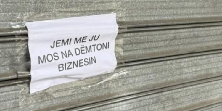 Tatimet identifikojnë 127 biznese të prekura nga protestat në Tiranë, vlera 2.15 milionë euro