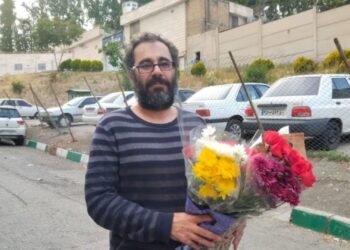 Të liruarit politikë në Iran rikthehen në jetën normale; shteti mban sendet e konfiskuara në banesat e tyre