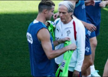 Telenovela Ronaldo vazhdon, Federata kërkon të caktojë takim me yllin e Al Nassr për të sistemuar gjërat