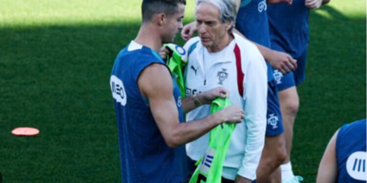 Telenovela Ronaldo vazhdon, Federata kërkon të caktojë takim me yllin e Al Nassr për të sistemuar gjërat