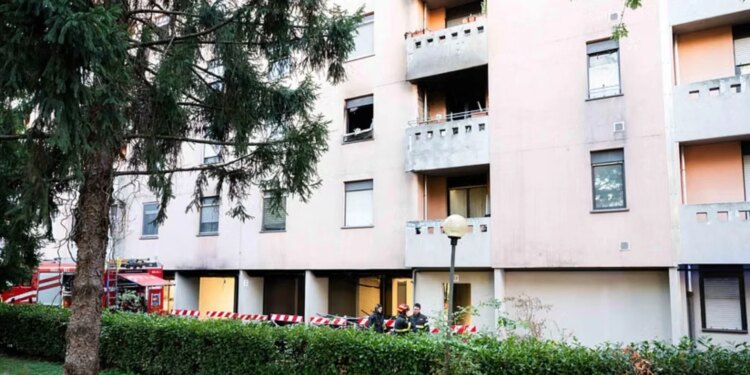 Tragjedi në pallat në Milano: një viktimë, pesë të plagosur; dyshohet zjarr i qëllimshëm