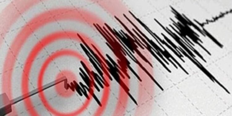 Tre tërmete njëpasnjëshme alarmojnë Turqinë, më i forti 5.2 ballë