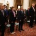 Urdhri Suprem i Shqiponjës: Begaj dekoron dy senatorë amerikanë, i pranishëm edhe ambasadori i SHBA-së