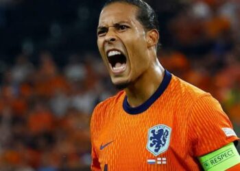 Van Dijk shënon sërish me kokë, statistikat janë të pabesueshme