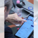 Video: Berisha, lideri i PD-së, kontrollon fjalorin anglisht në Kuvend dhe kërkon kuptimin e fjalës narkoshtet