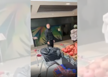 Video: Provokim në mes të qytetit, tifozët e Newcastle godasin Xhakën aty ku i dhemb më shumë