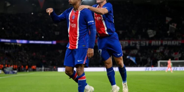 Video/ Spektakël me gjashtë gola në Paris, PSG mund Barcelonën në një finale të parakohshme në Champions