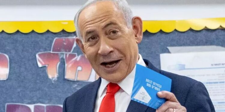 Zgjedhjet në Izrael/Sondazhet: Partia e Netanyahut kryeson në përqindje, blloku i opozitës i Eisenkot kryeson në mandate